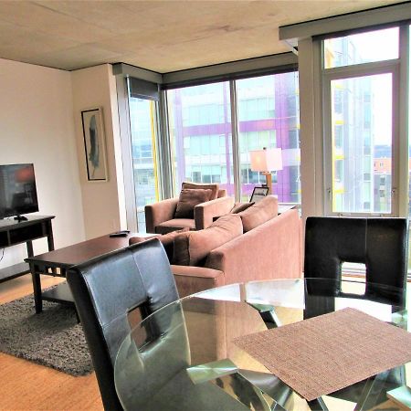 Sobe Third Ave Apartments Сиатъл Екстериор снимка