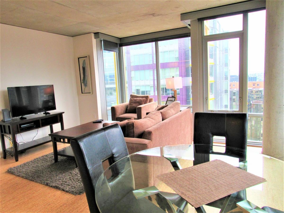 Sobe Third Ave Apartments Сиатъл Екстериор снимка