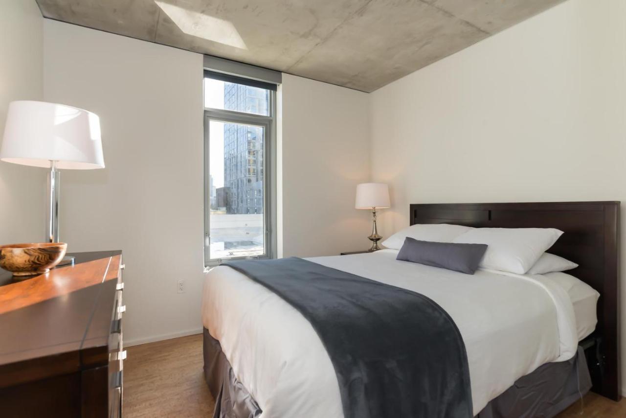 Sobe Third Ave Apartments Сиатъл Екстериор снимка