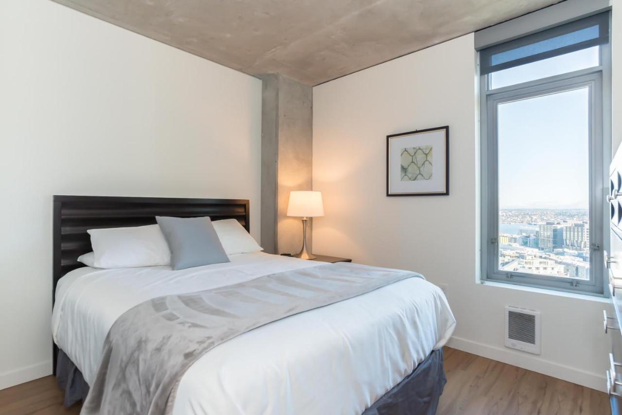 Sobe Third Ave Apartments Сиатъл Екстериор снимка