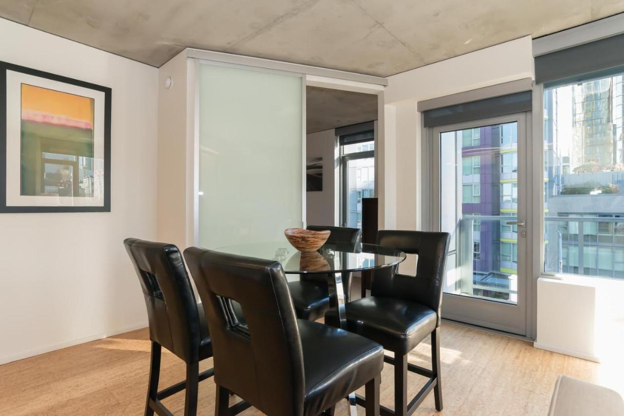 Sobe Third Ave Apartments Сиатъл Екстериор снимка
