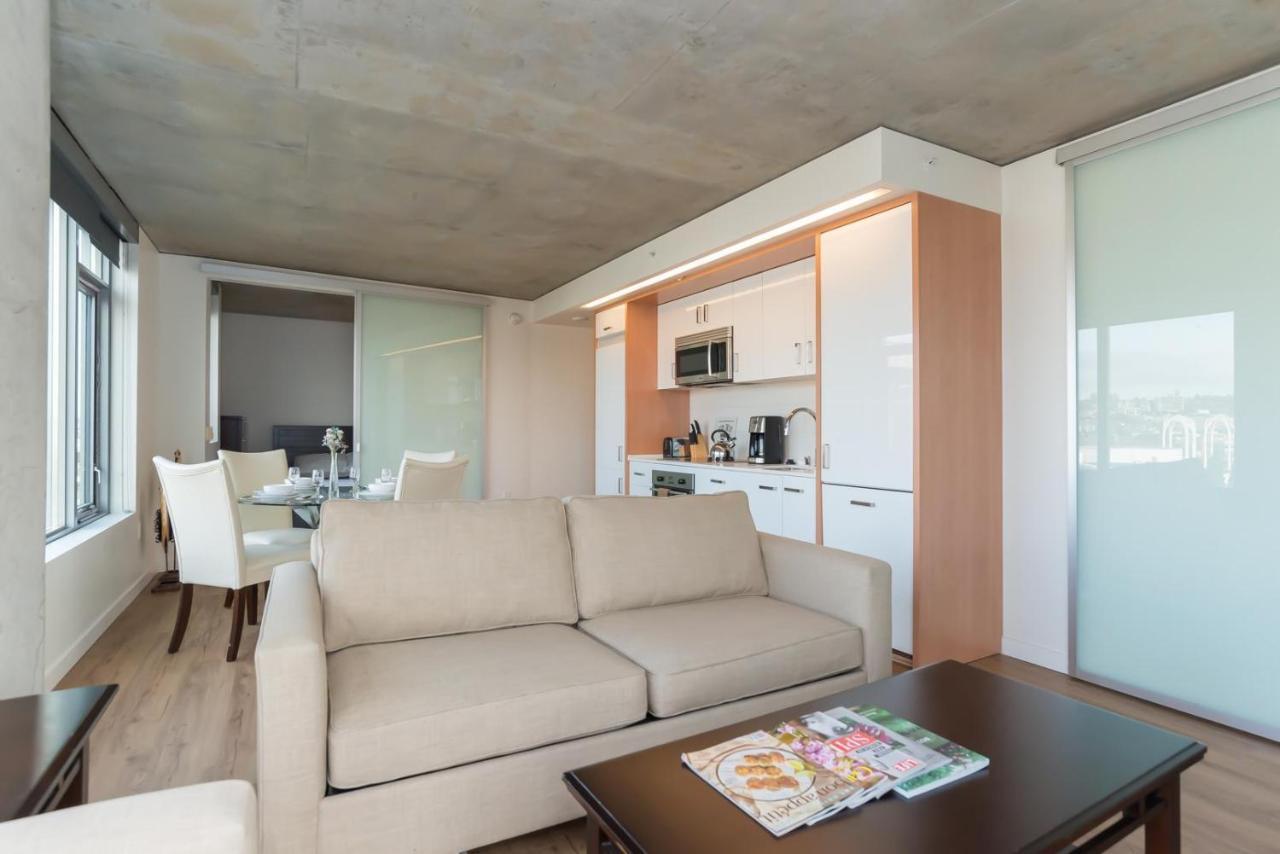 Sobe Third Ave Apartments Сиатъл Екстериор снимка