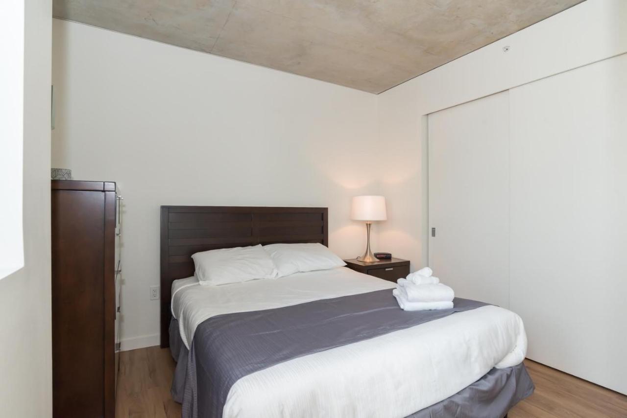 Sobe Third Ave Apartments Сиатъл Екстериор снимка